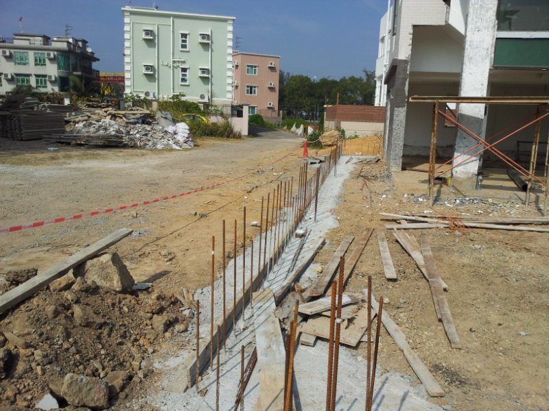 鋼筋、混凝土及地面施工現況
